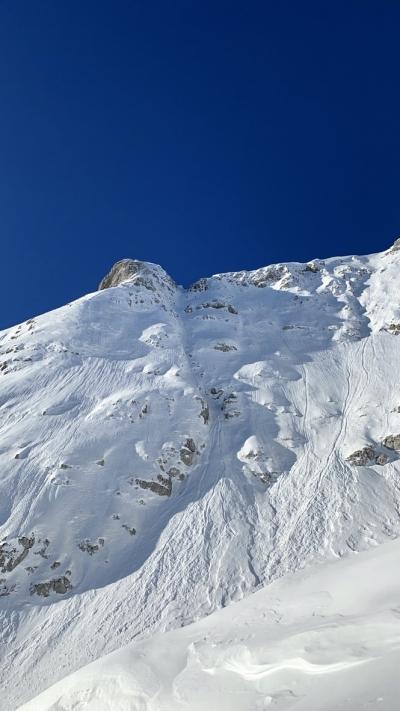 Tosc - Vzhodna grapa (III, 250m)