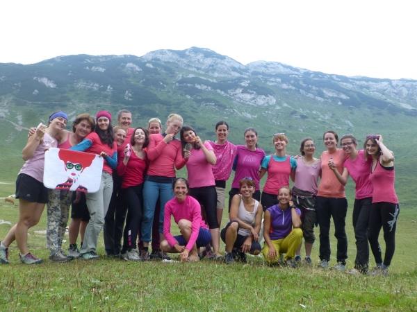 5. tradicionalni ŽaoŽ ali kako se je nekega vikenda v avgustu na Korošici kar naenkrat znašlo 28 žensk in 3 psi