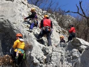 Osma skupna tura: reševanje padlega v Vipavi
